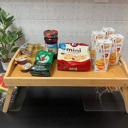 Kipseli New Modern & Cozy 65Tv Netflix Apartment เอเธนส์ ภายนอก รูปภาพ